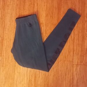 Nike Women's Dark Blue/Green Leggings - Size Small - Light Signs Of Wear